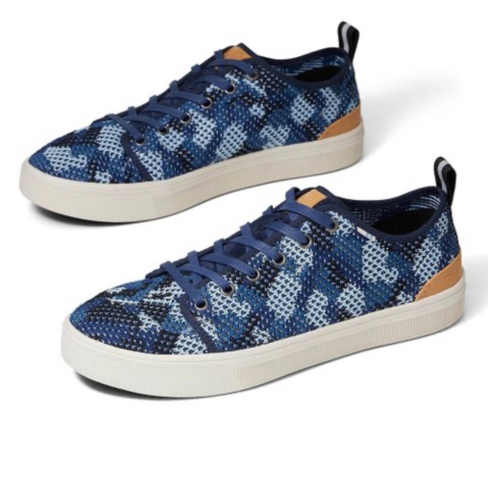 TOMS TRVL LITE Blue Camo Low-Top Sneakers Size 10.5 NEW